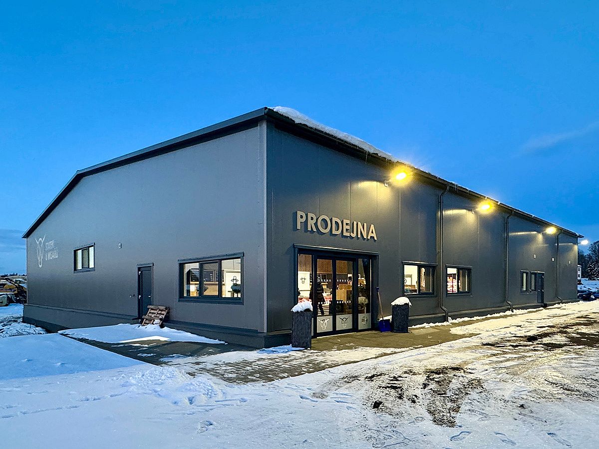 Prodejní hala, izolovaná hala